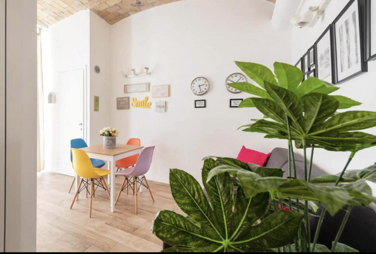 New-Big Honey Colosseum 4Bdr + 2Sofa Bed A/C Rome Extérieur photo