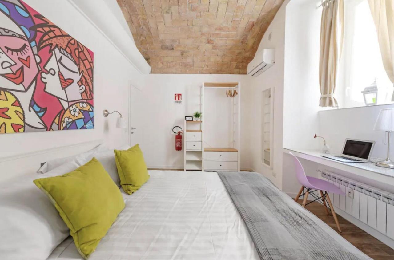 New-Big Honey Colosseum 4Bdr + 2Sofa Bed A/C Rome Extérieur photo
